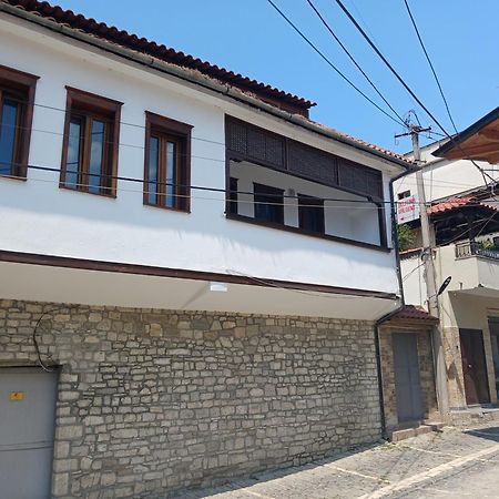 Bed and Breakfast Bujtina Valgent Берат Екстер'єр фото