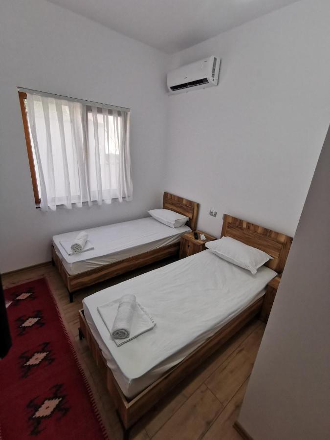 Bed and Breakfast Bujtina Valgent Берат Екстер'єр фото
