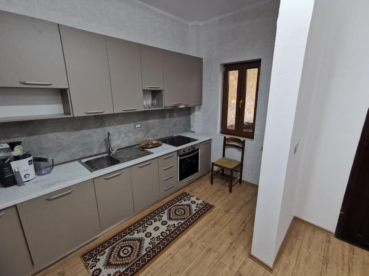 Bed and Breakfast Bujtina Valgent Берат Екстер'єр фото