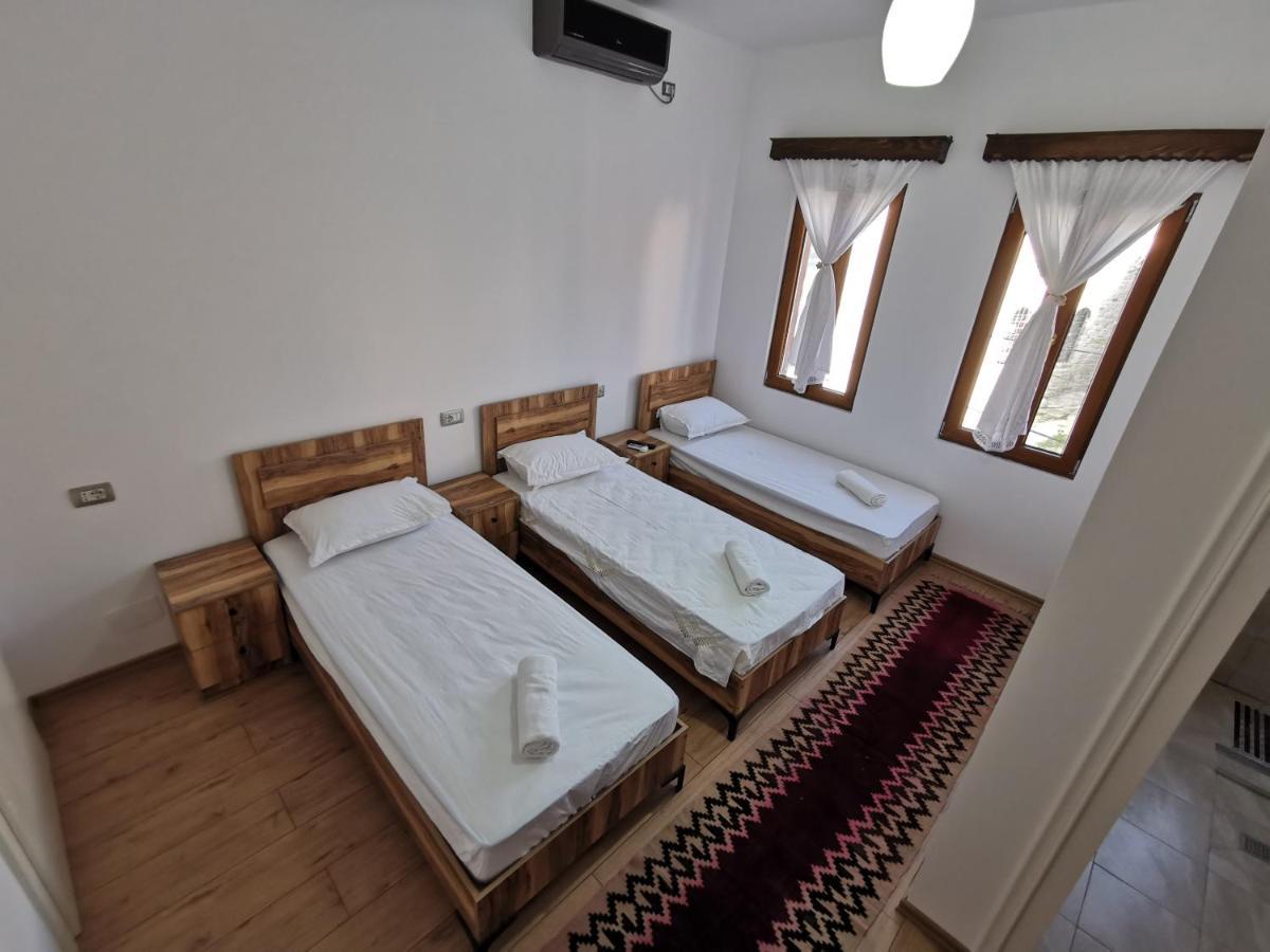 Bed and Breakfast Bujtina Valgent Берат Екстер'єр фото